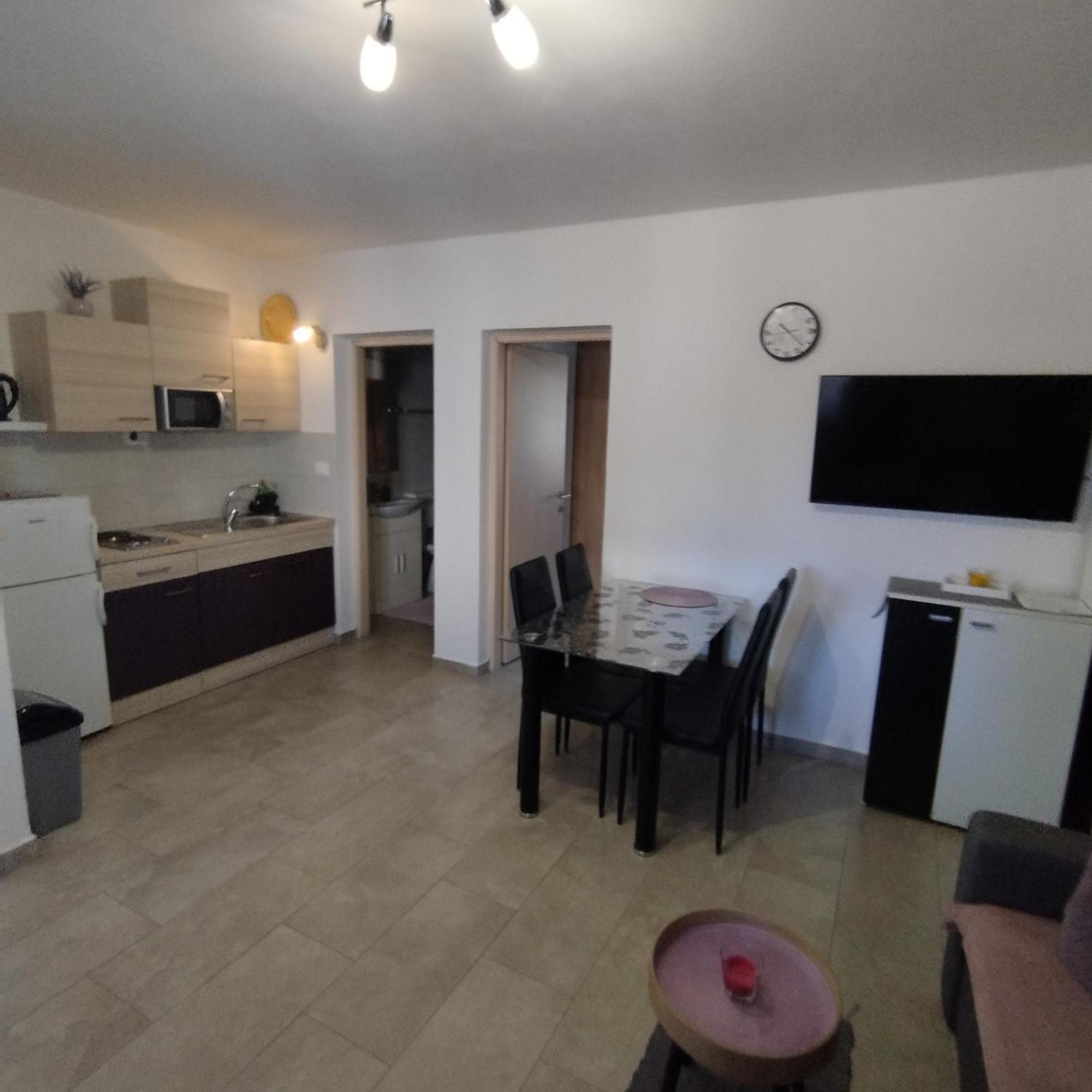 Apartmani Memic 100 M Do Plaze, Apartments Memic Only 100M From Beach Пореч Екстер'єр фото